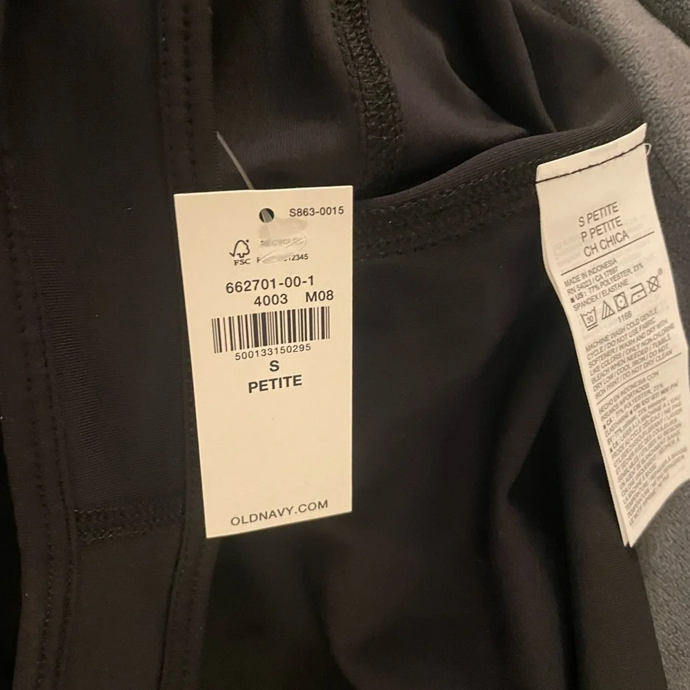 NWT Old Navy jumpsuit - Picture 3 of 3